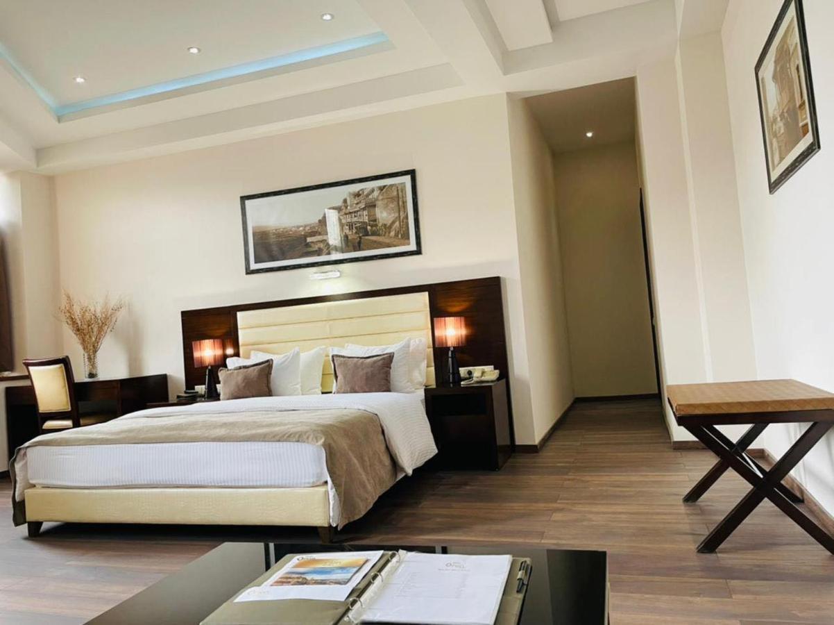 Hotel Orion Tbiliszi Kültér fotó